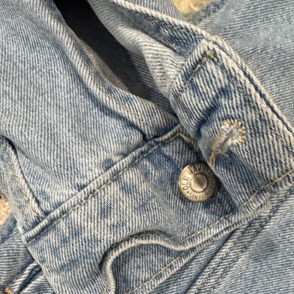 Old Navy Womens wow relaxed Light Blue Denim Jacket medium tall - Picture 6 of 12